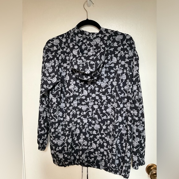 J.JILL Fit On The Go Hooded Jacket/WindbreakerBlack 1/2 Zip Size Small Petite - Picture 5 of 12